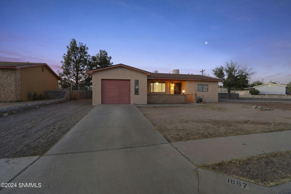 1887 DEFIANCE RD, LAS CRUCES, NM 88001, photo 1 of 46