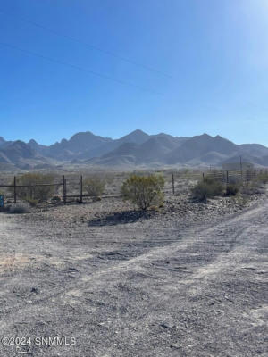 11000 CANYON VISTA RD, LAS CRUCES, NM 88011, photo 4 of 32
