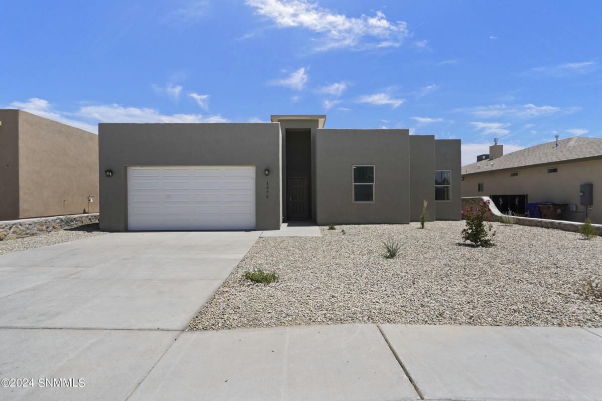 1375 LENOX AVE, LAS CRUCES, NM 88005, photo 1 of 37