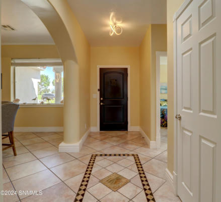 4220 SOUTHERN CANYON LOOP, LAS CRUCES, NM 88011, photo 3 of 42