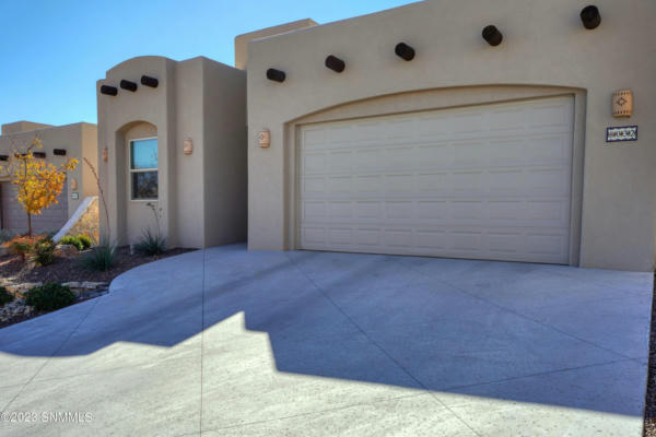 8032 WILLOW BLOOM CIR, LAS CRUCES, NM 88007, photo 2 of 44