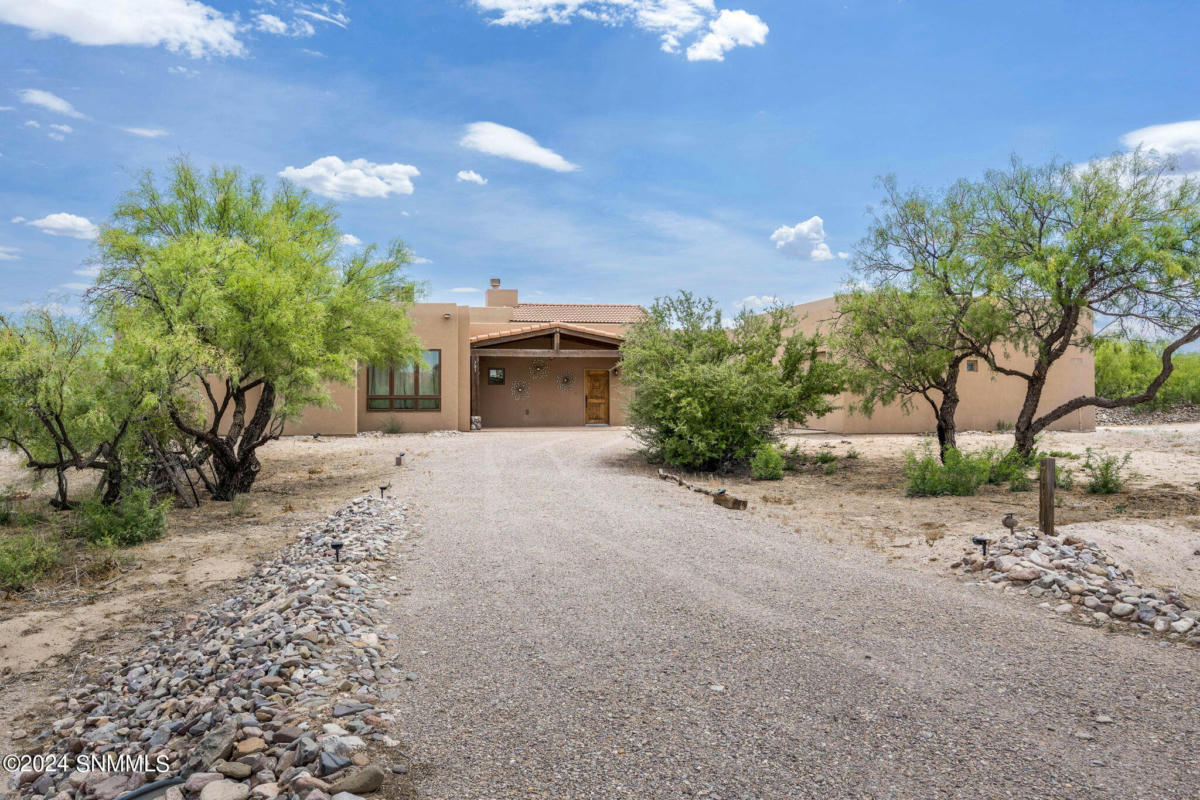 701 HAWTHORNE DR, ELEPHANT BUTTE, NM 87935, photo 1 of 71