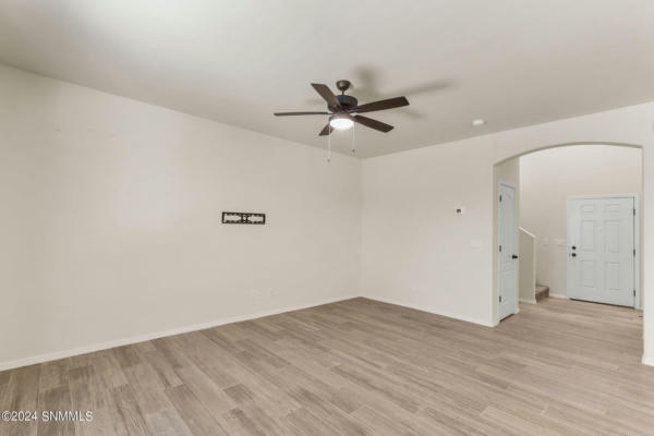 7181 MERIDIAN ST, LAS CRUCES, NM 88012, photo 4 of 25