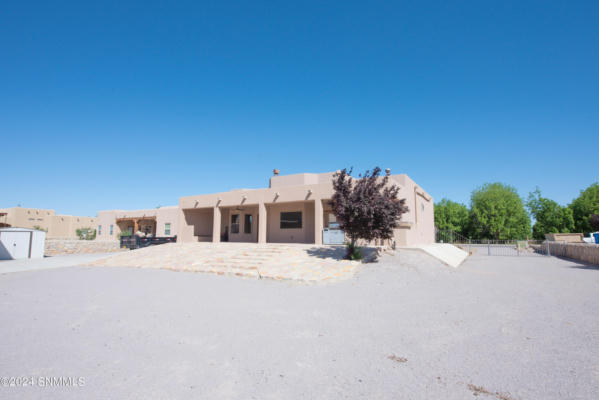 130 BLACKTAIL DEER AVE, LAS CRUCES, NM 88007, photo 3 of 53