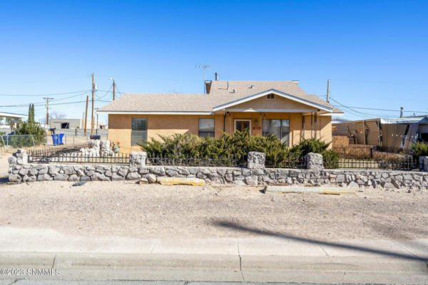 621 S ESPINA ST, LAS CRUCES, NM 88001, photo 2 of 43