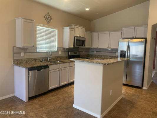 4832 SONORAN AVE, LAS CRUCES, NM 88012, photo 5 of 22