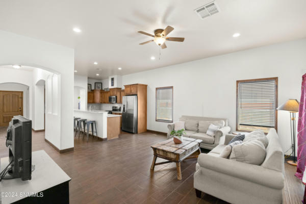 1120 FT SUMNER WAY, LAS CRUCES, NM 88005, photo 4 of 34