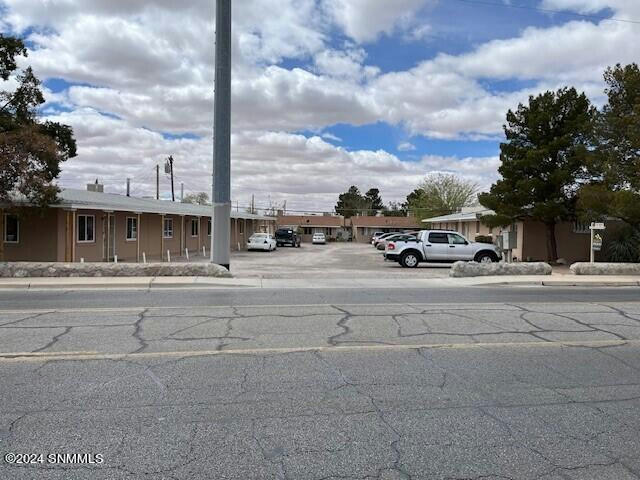 1400 S ESPINA ST, LAS CRUCES, NM 88001, photo 1 of 14